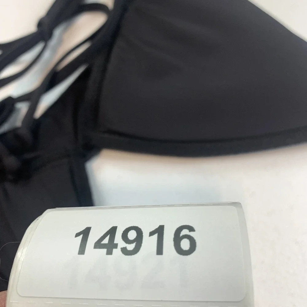 Becca Women's‎ Bikini Swim Top M Modern Edge Textured Ribbed Halter Black String